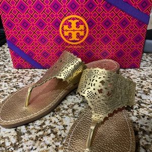 Like new Tory Burch Roselle sandals in gold